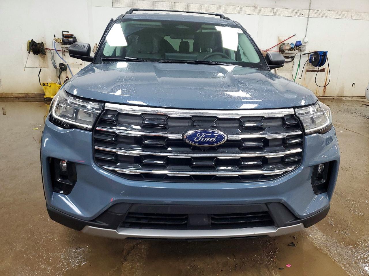 Ford Explorer Active