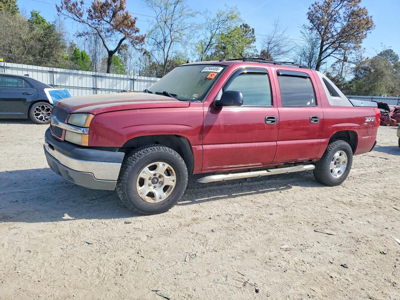 Salvage Chevrolet Avalanche Image