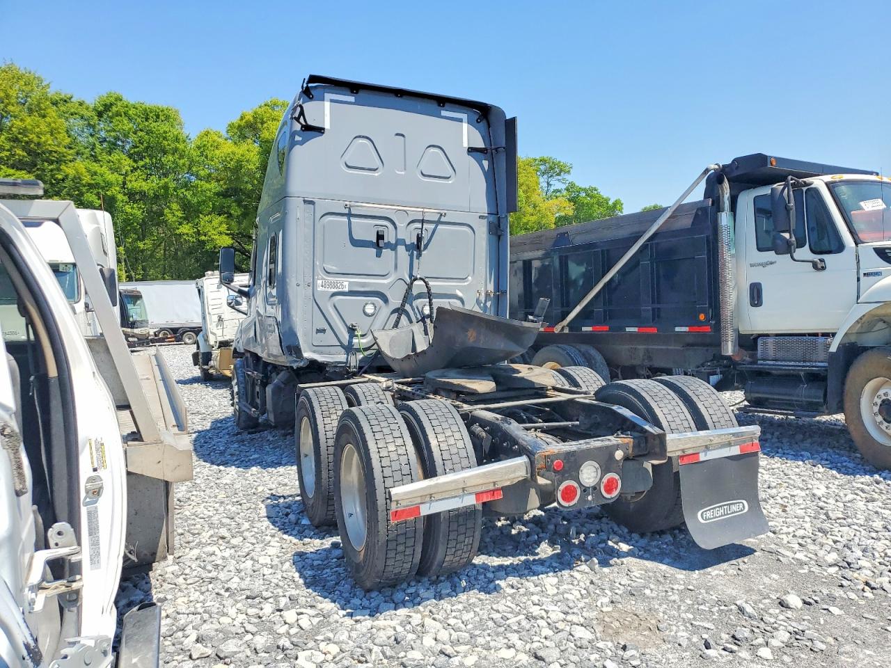 Freightliner Cascadia 126