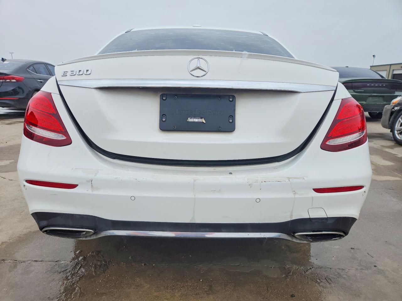 Mercedes-Benz E-Class 300