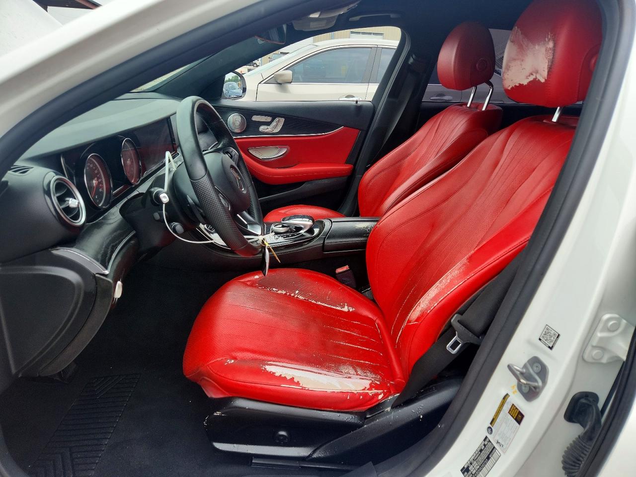 Mercedes-Benz E-Class 300