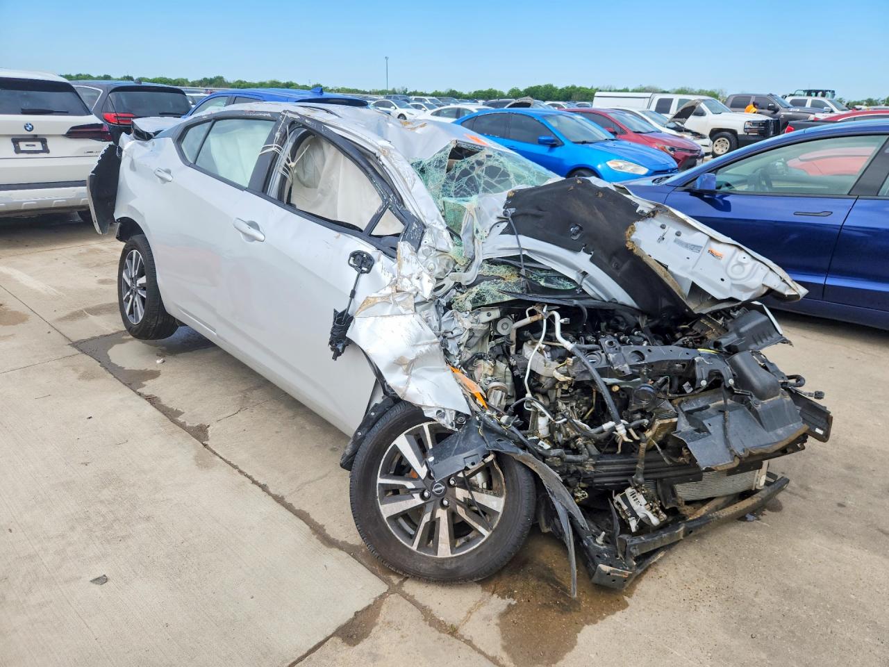 Nissan Versa Sv