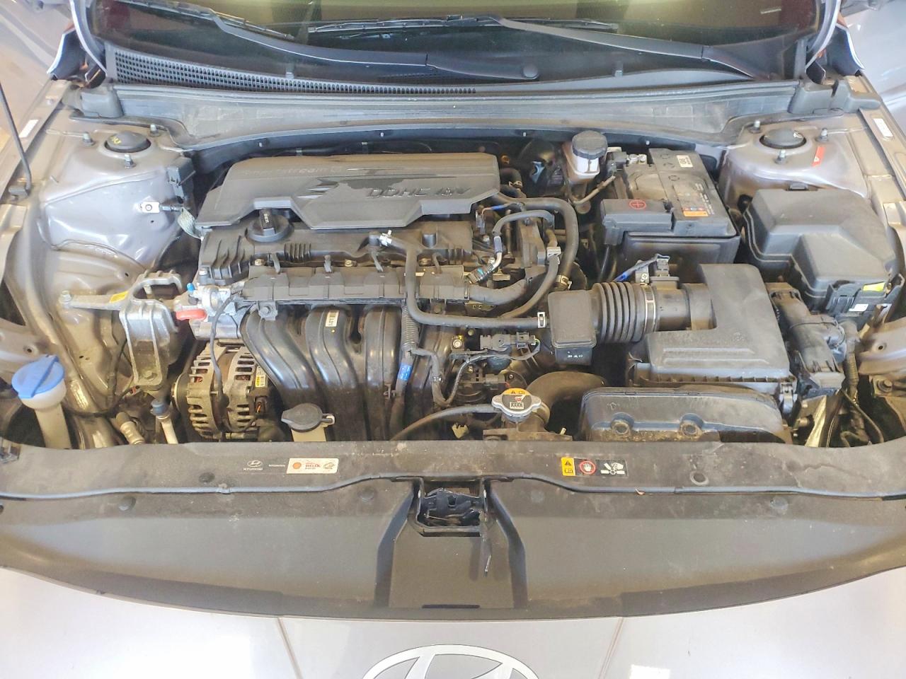Hyundai ELANTRA Sel