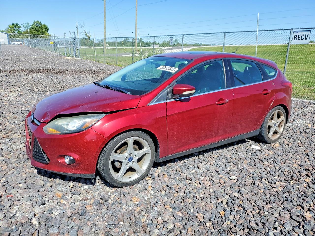 Salvage Ford Focus Image