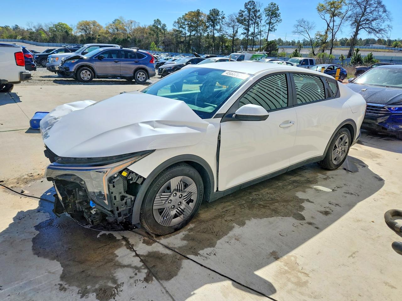 Salvage Kia K4 Image