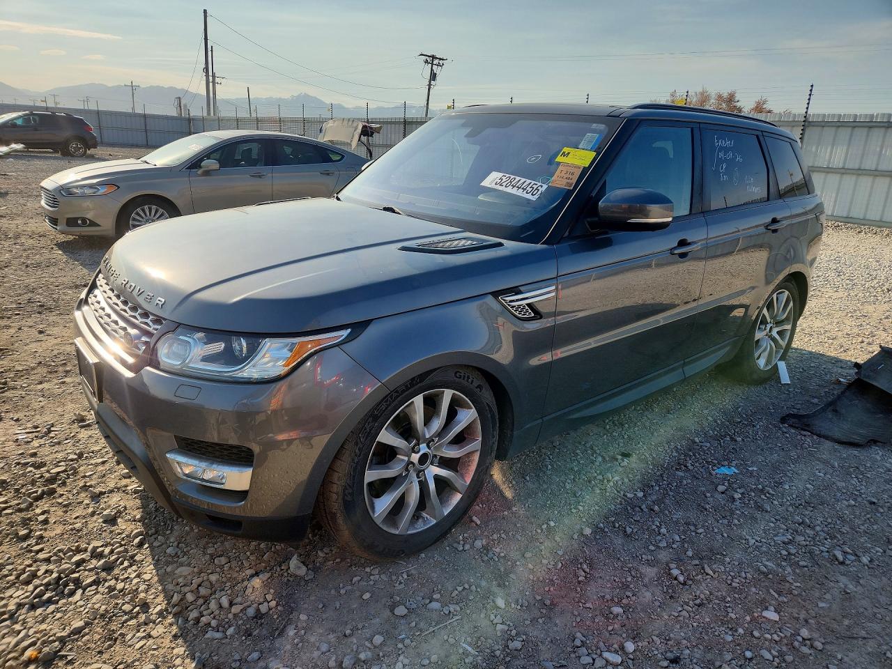 Salvage Land Rover Range Rover Image