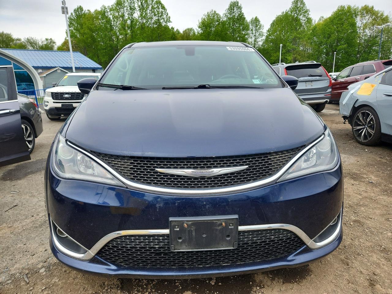 Chrysler Pacifica Touring L