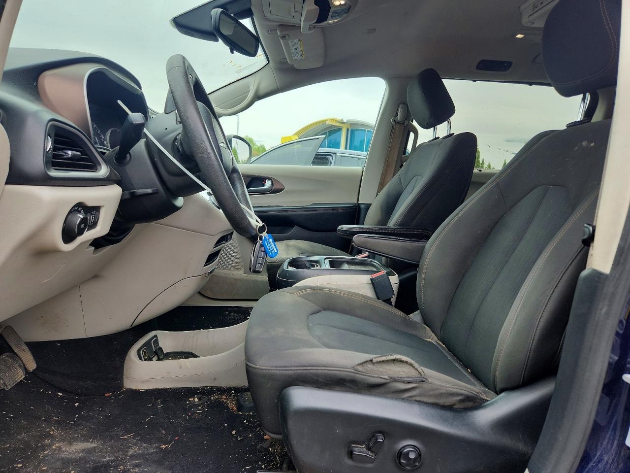 Chrysler Pacifica Touring L