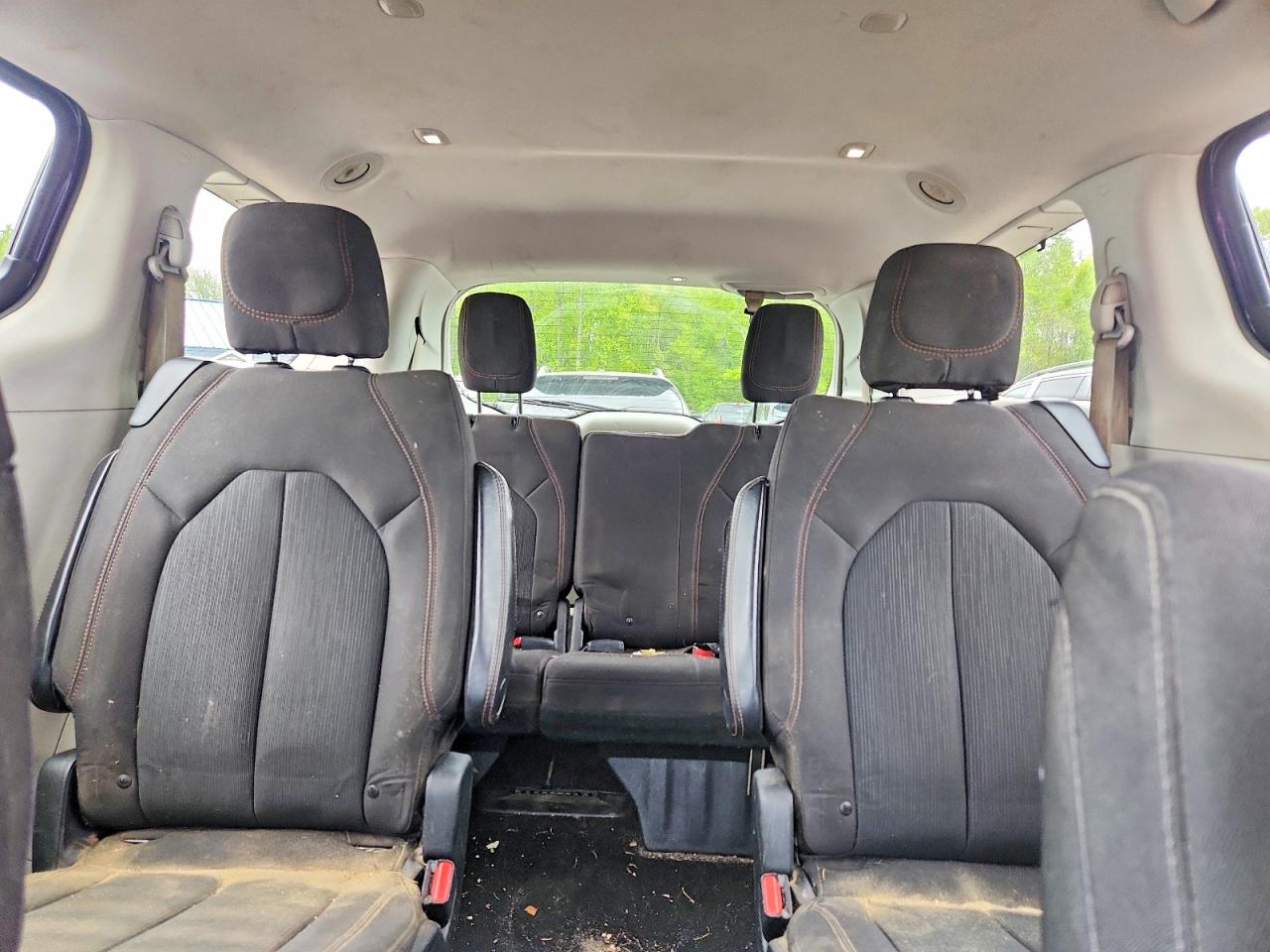 Chrysler Pacifica Touring L