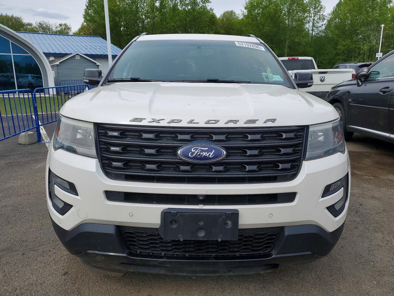 Ford Explorer Sport