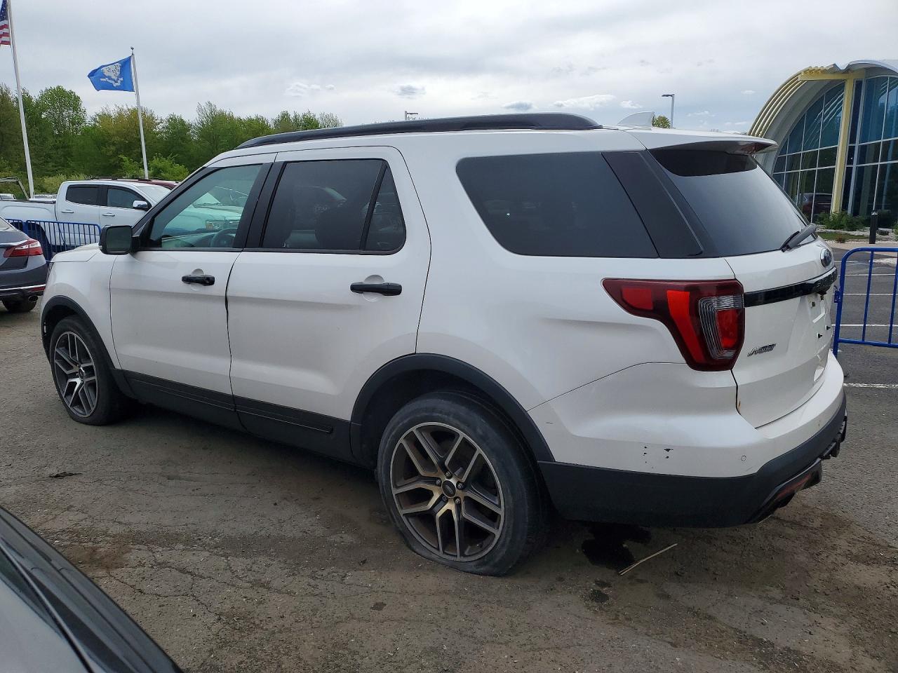 Ford Explorer Sport