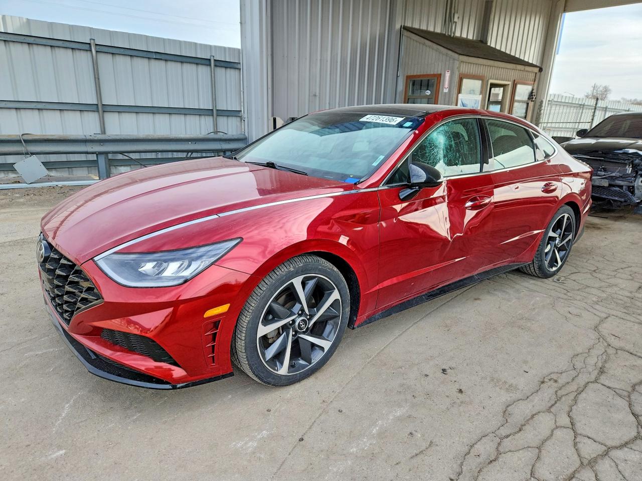 Salvage Hyundai SONATA Image