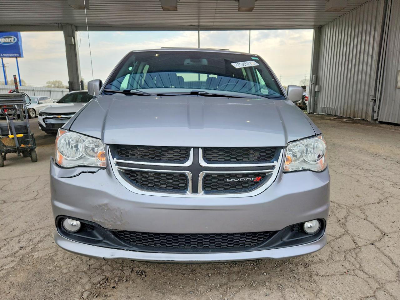 Dodge Caravan Sxt