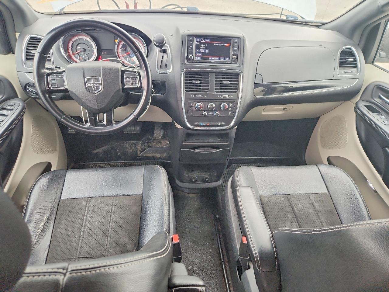 Dodge Caravan Sxt