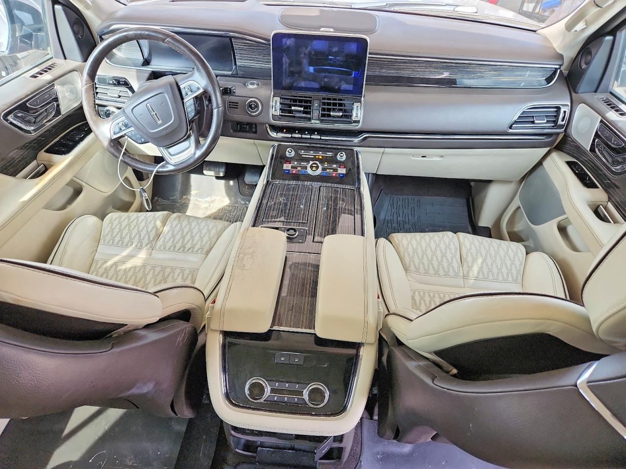 Lincoln Navigator Black Label