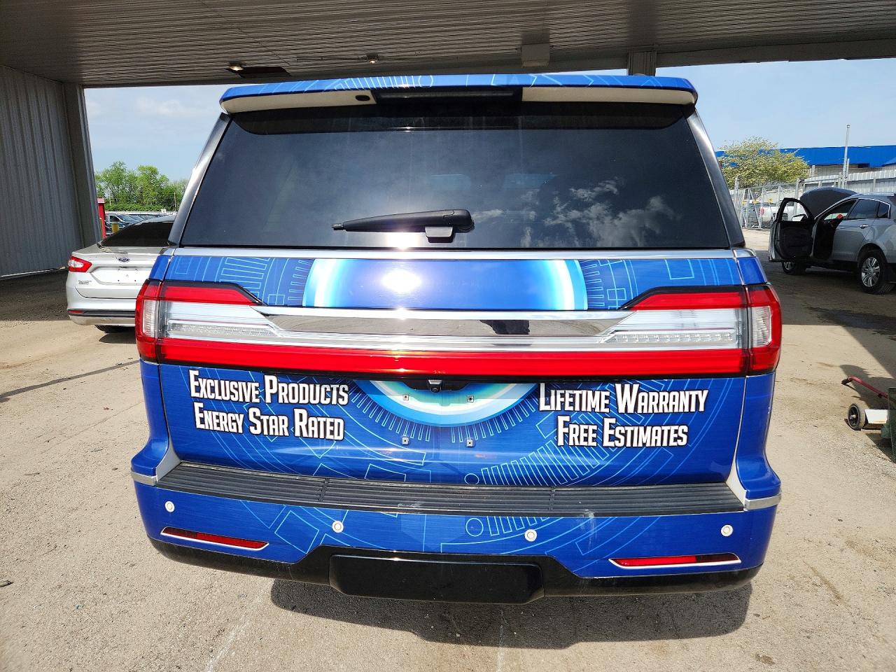 Lincoln Navigator Black Label