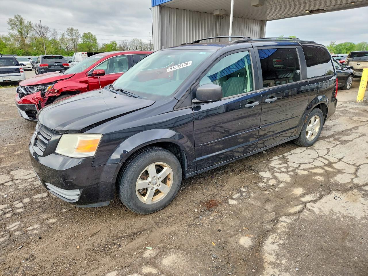 Salvage Dodge Caravan Image