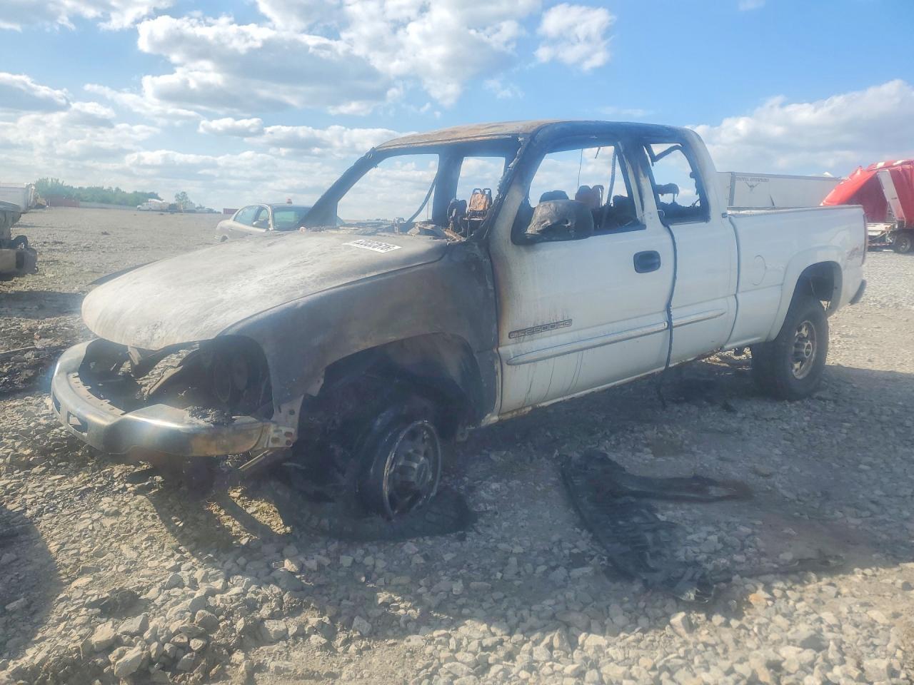 Salvage GMC Sierra Image
