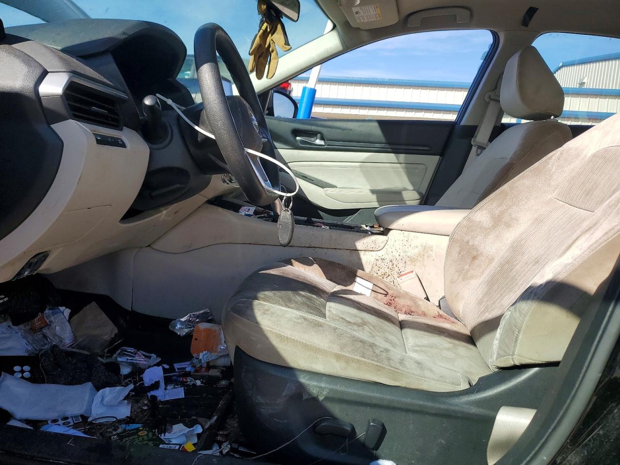 Nissan Altima S