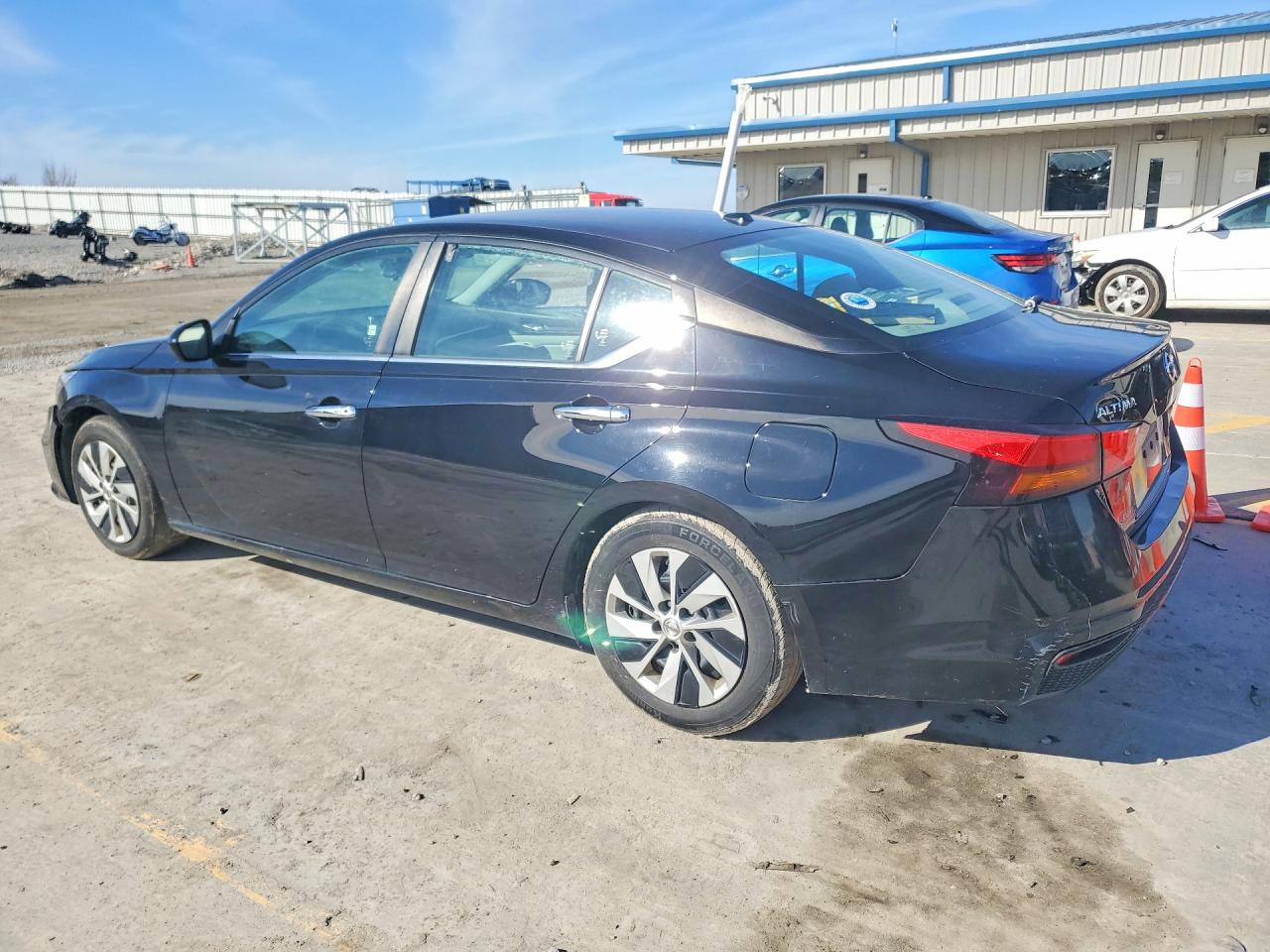 Nissan Altima S