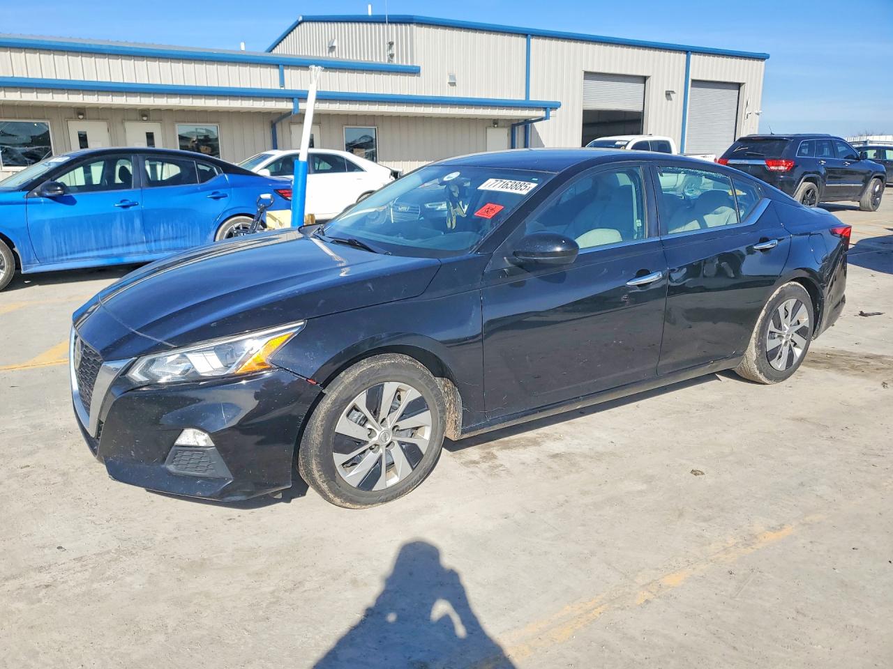 Salvage Nissan Altima Image