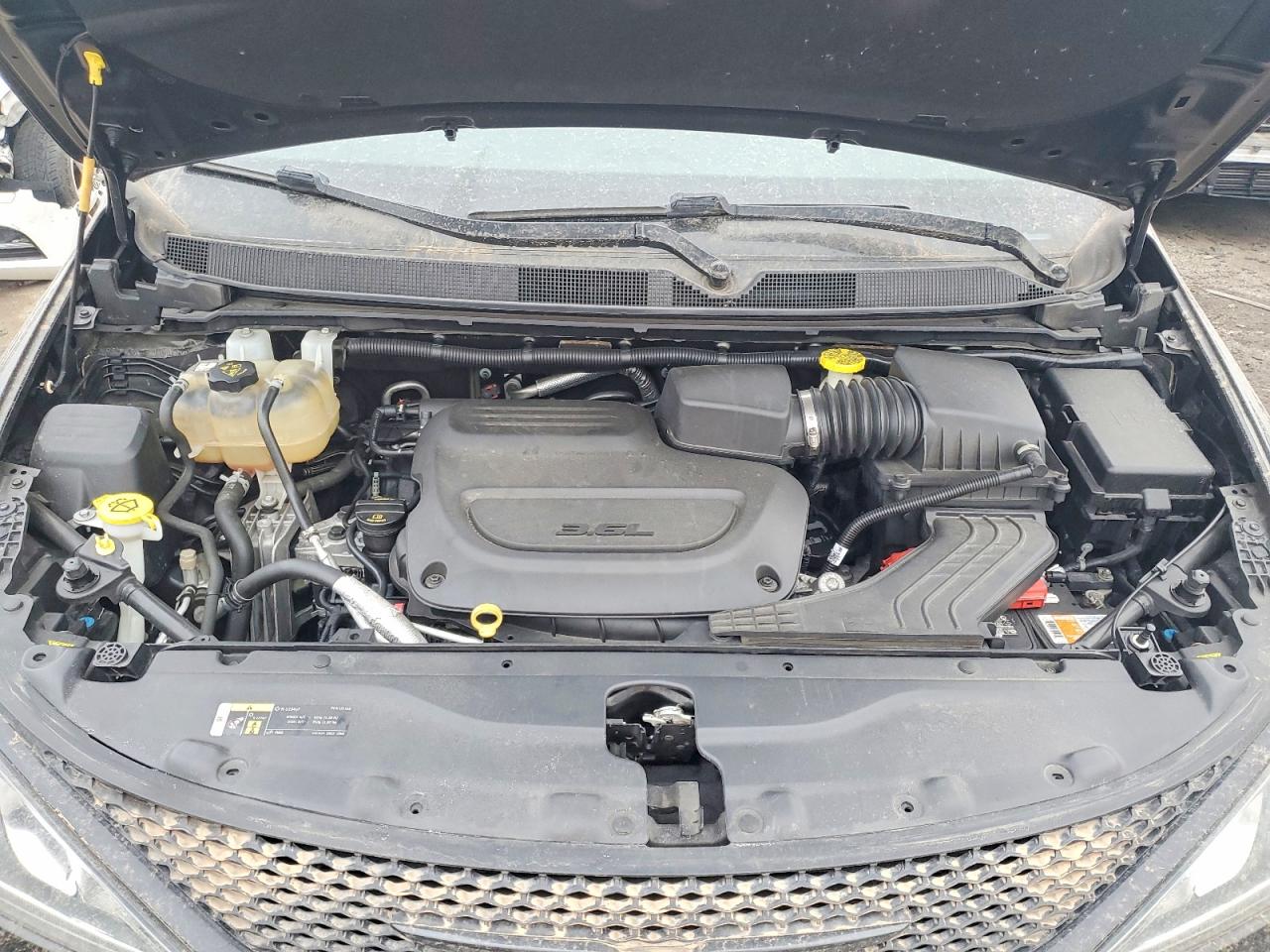 Chrysler Pacifica Limited