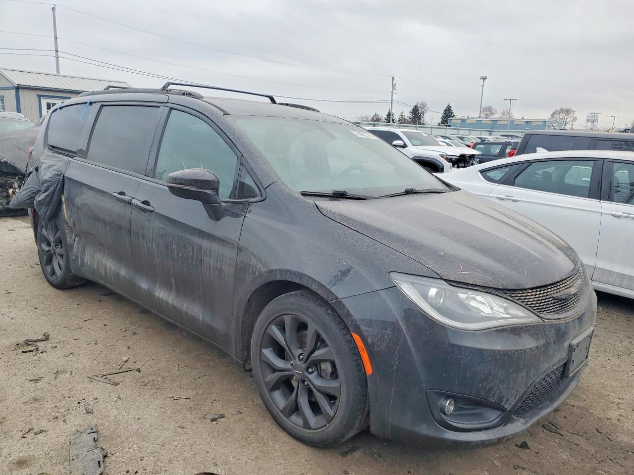 Chrysler Pacifica Limited