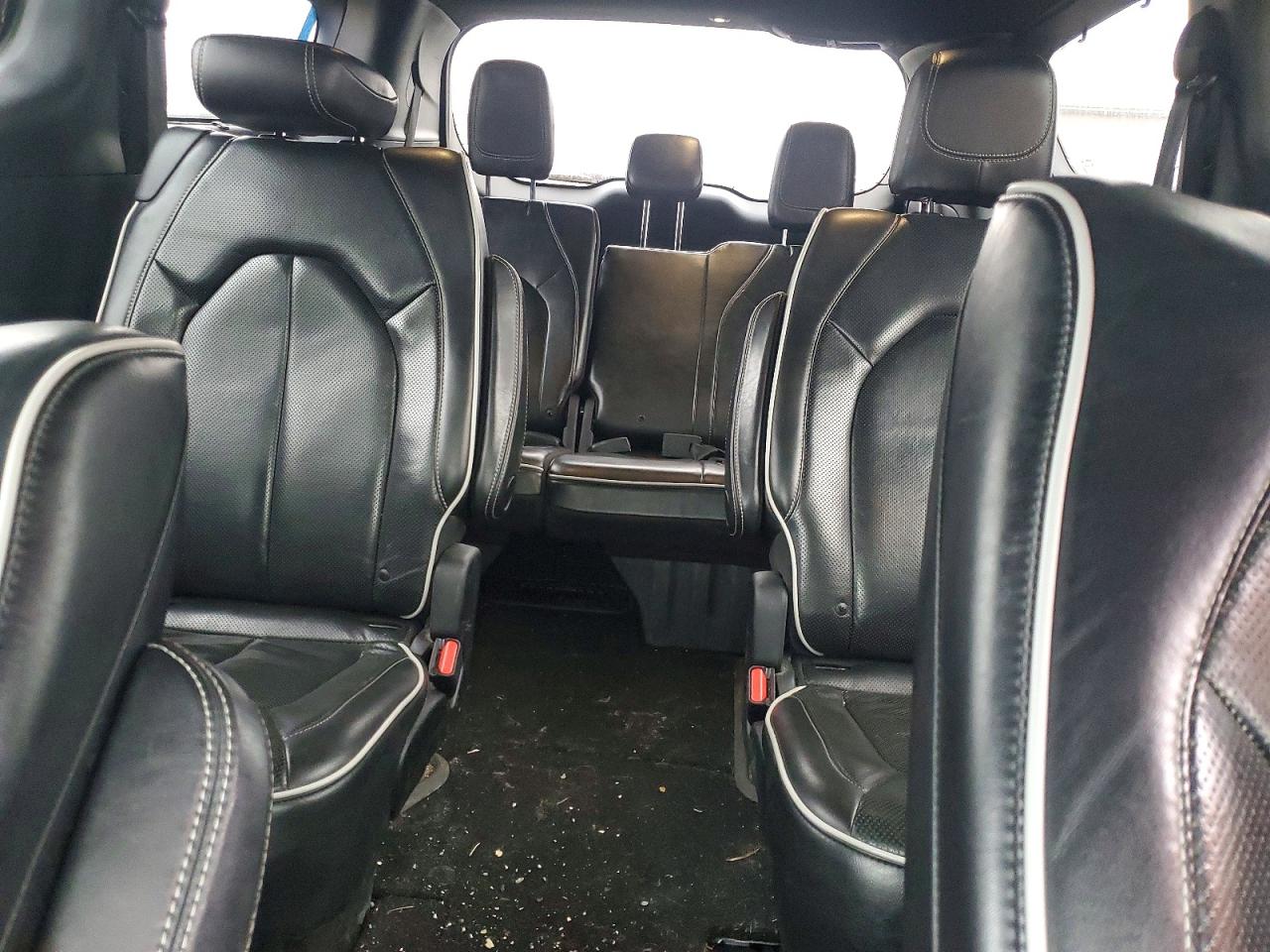 Chrysler Pacifica Limited