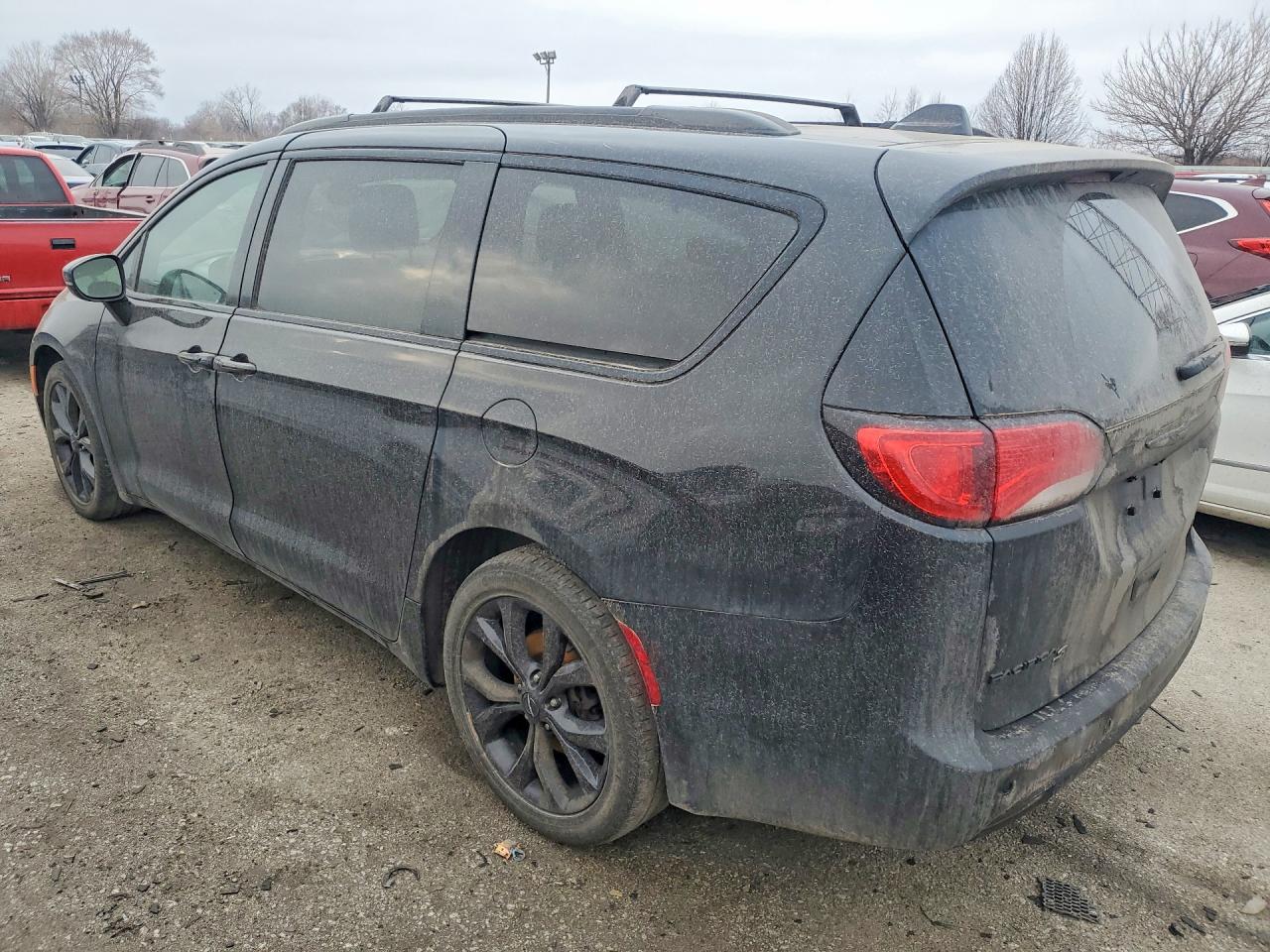 Chrysler Pacifica Limited