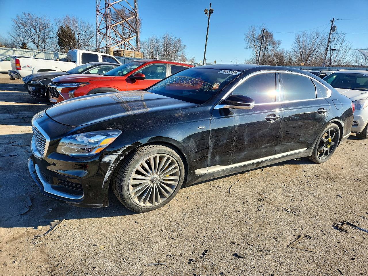 Salvage Kia K900 Image