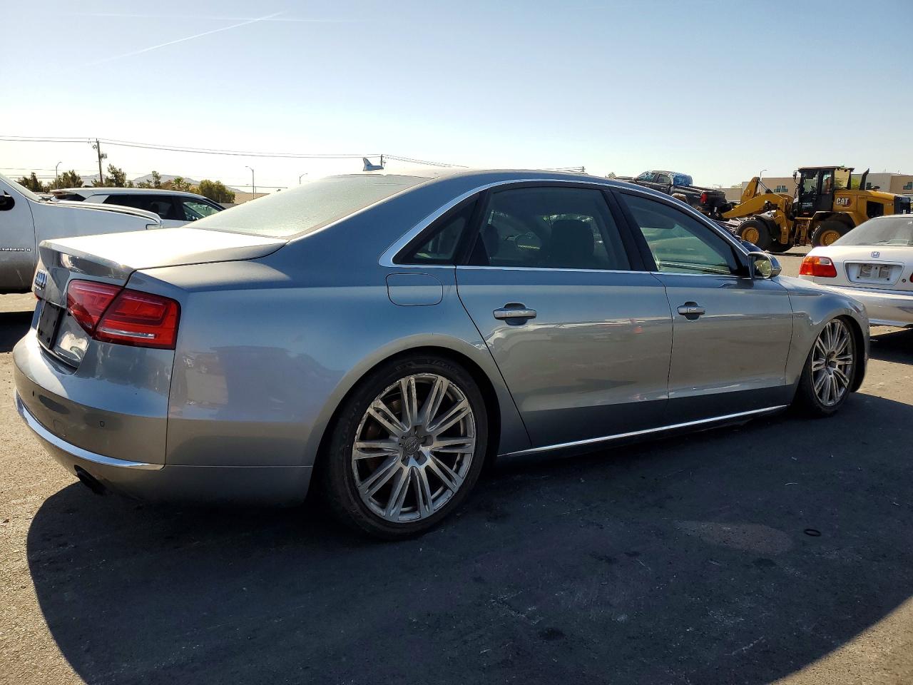 Audi A8 L Quattro