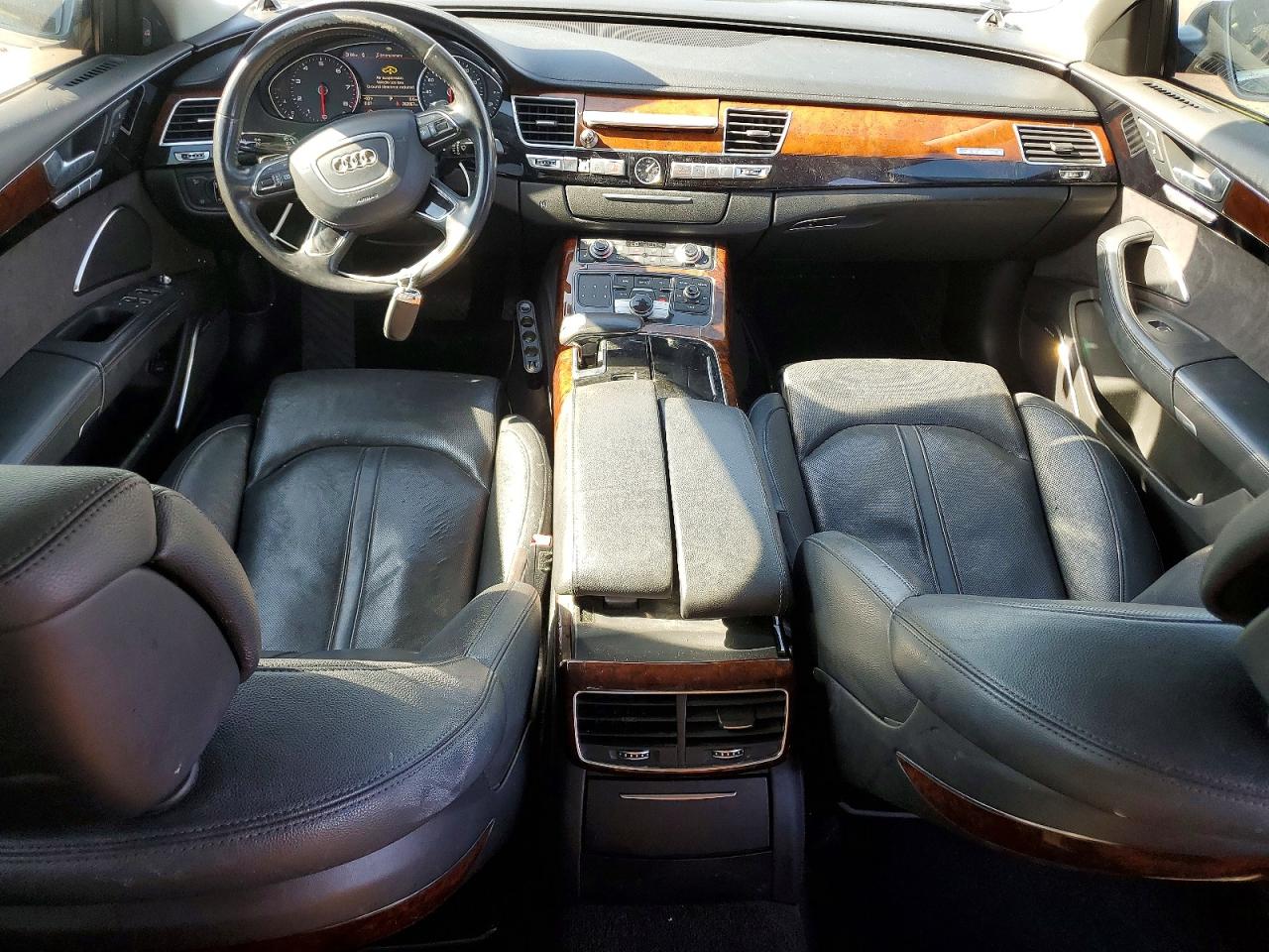 Audi A8 L Quattro