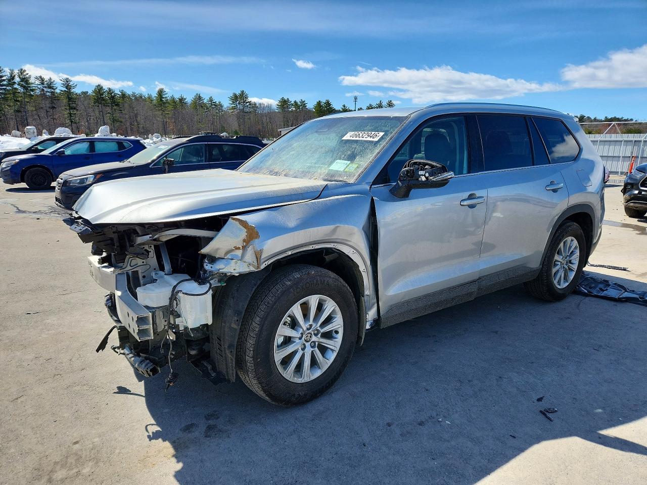Salvage Toyota Grand Highlander Image