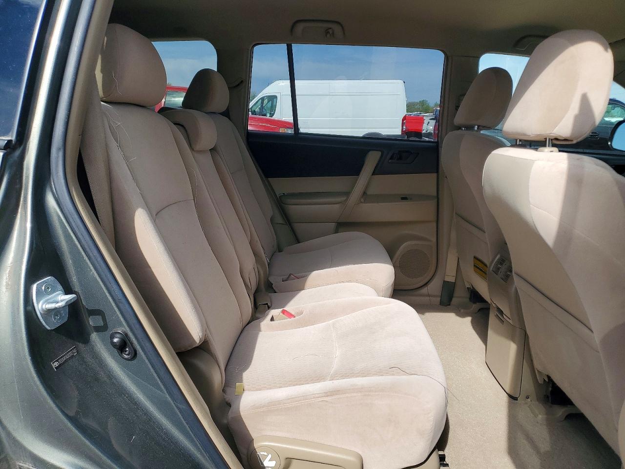Toyota Highlander Base
