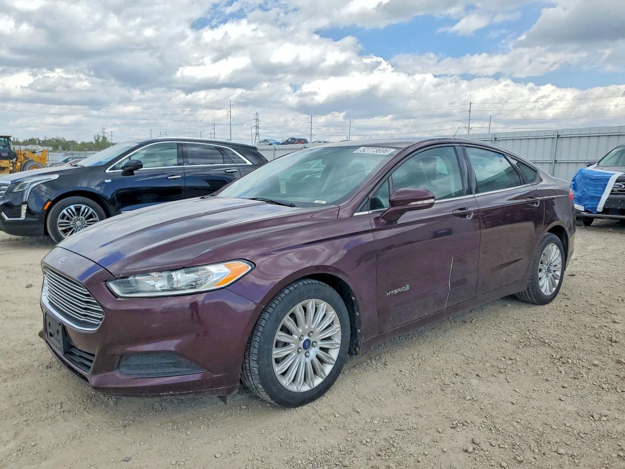 Salvage Ford Fusion Image