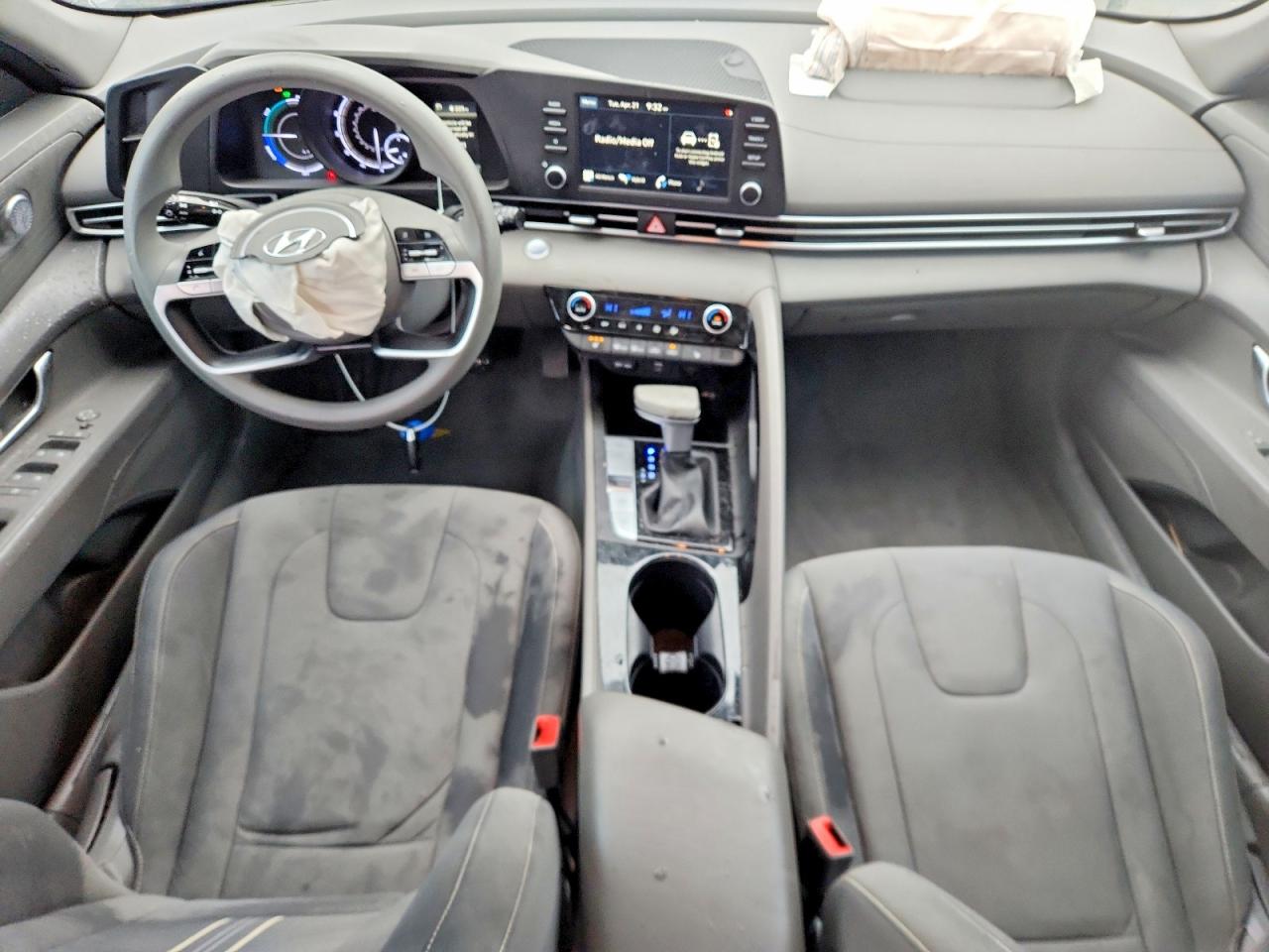 Hyundai ELANTRA Blue