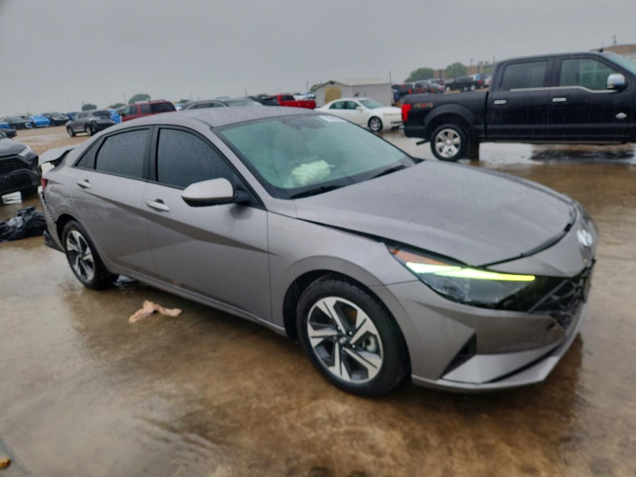 Hyundai ELANTRA Blue