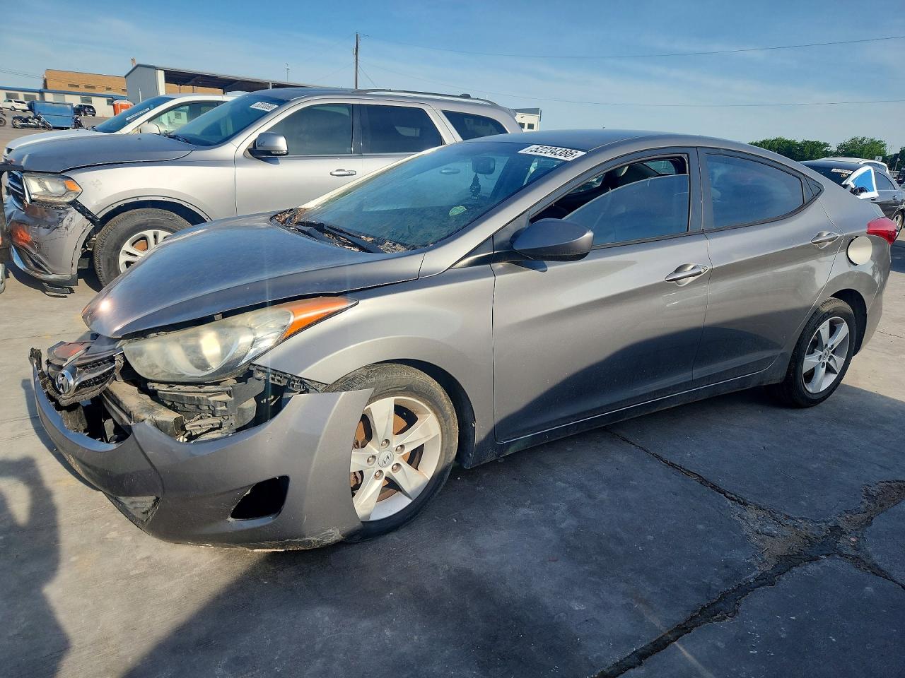 Salvage Hyundai ELANTRA Image