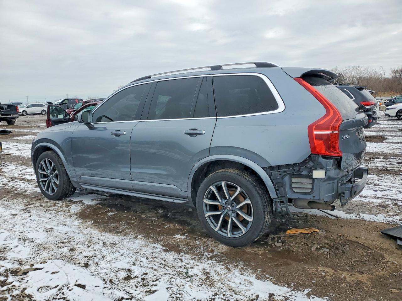 Volvo XC90 T6