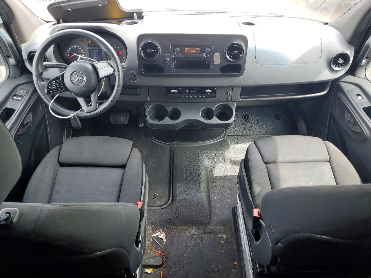 Mercedes-Benz Sprinter 2500