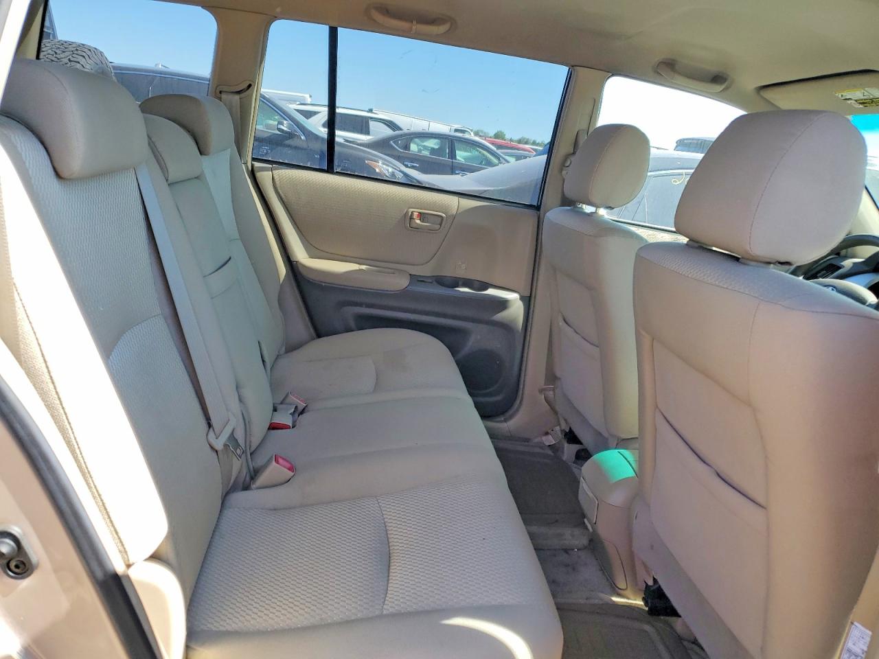 Toyota Highlander Base