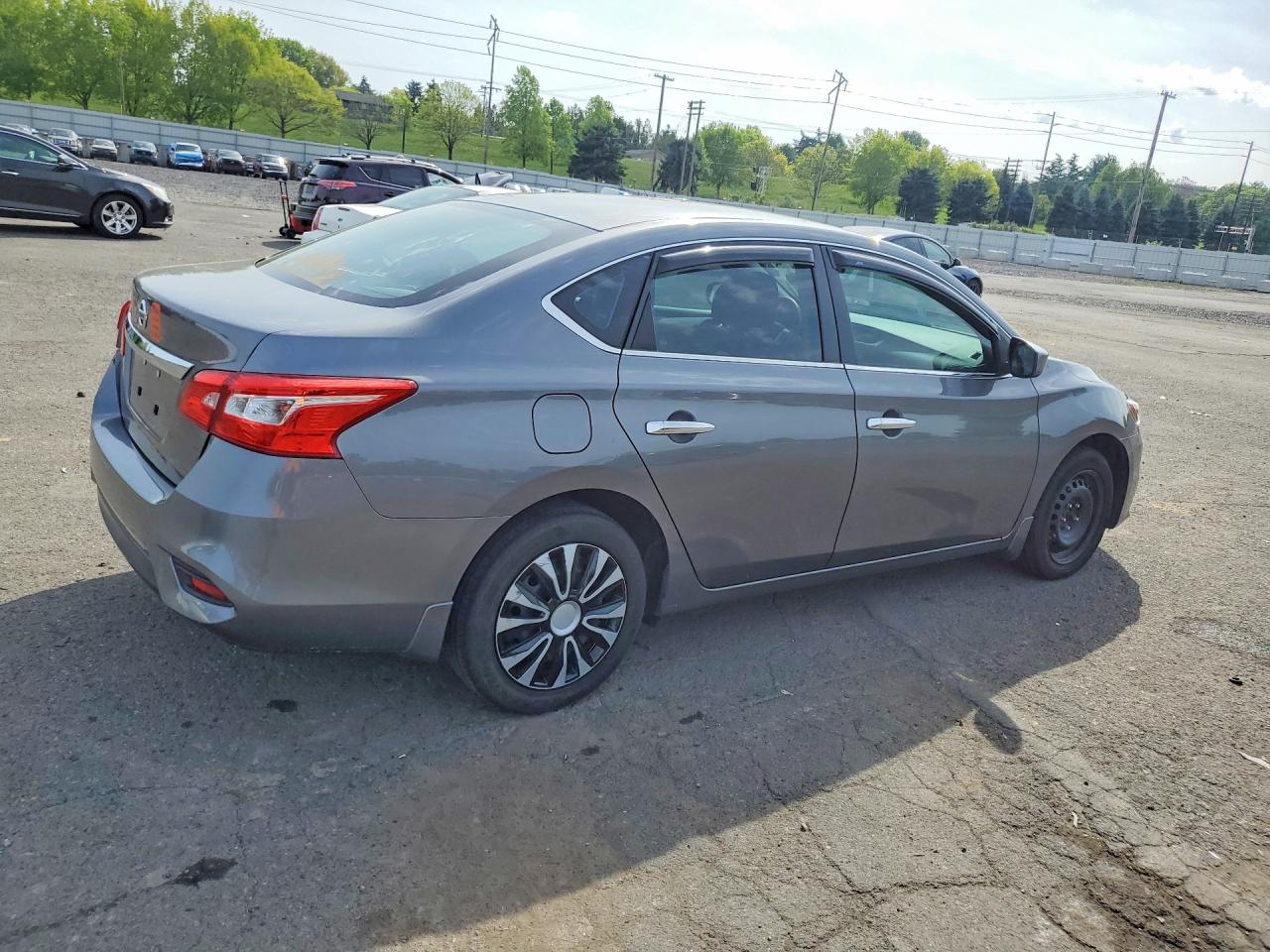Nissan Sentra S
