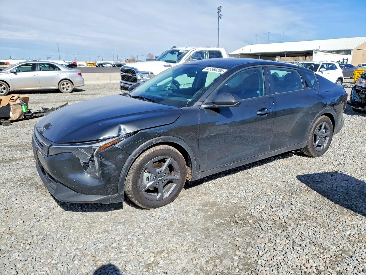 Salvage Kia K4 Lx Image