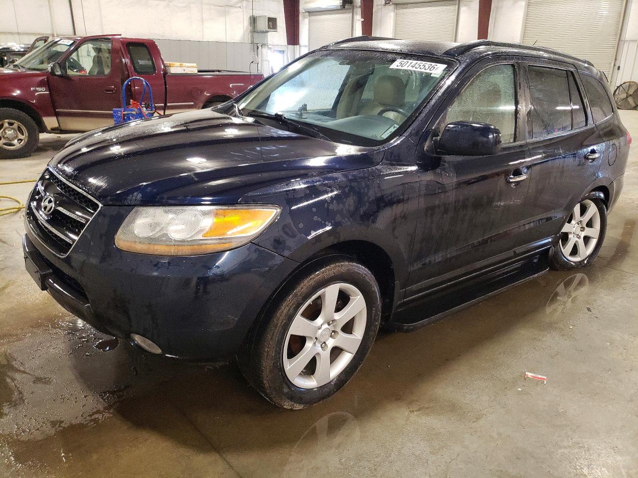 Salvage Hyundai SANTA FE Image