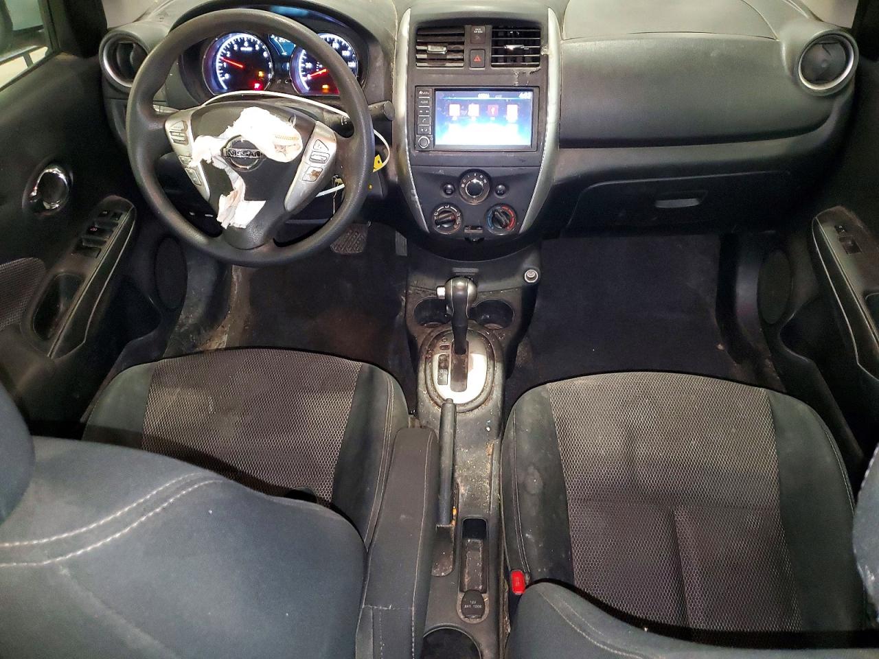 Nissan Versa Sv