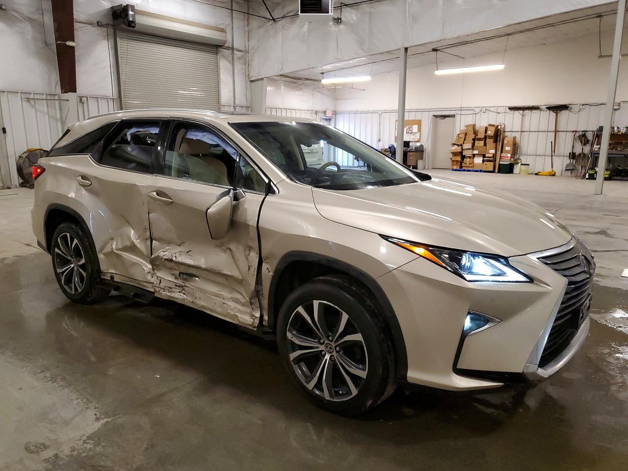 Lexus RX Base