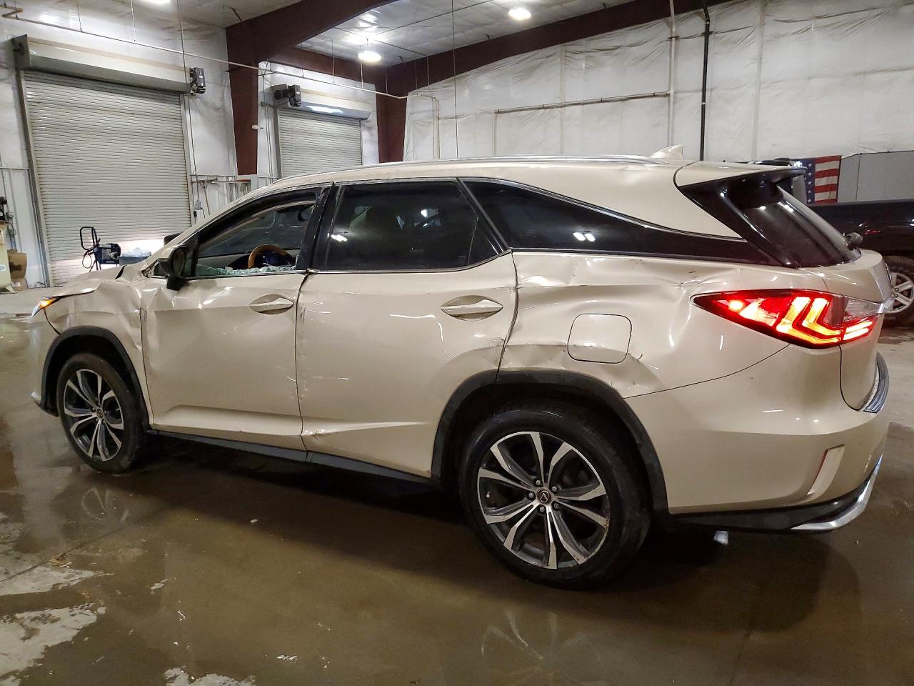 Lexus RX Base