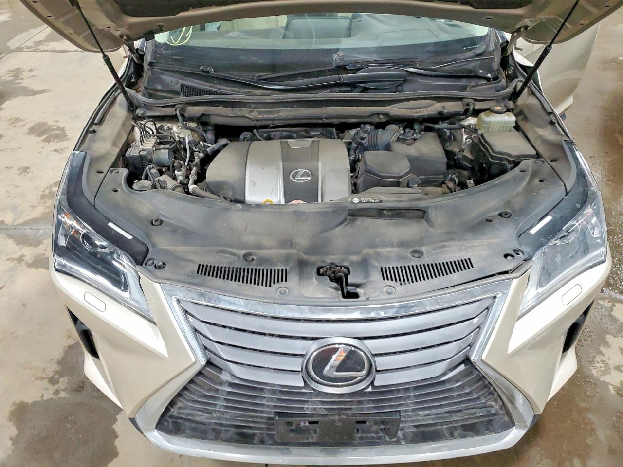 Lexus RX Base