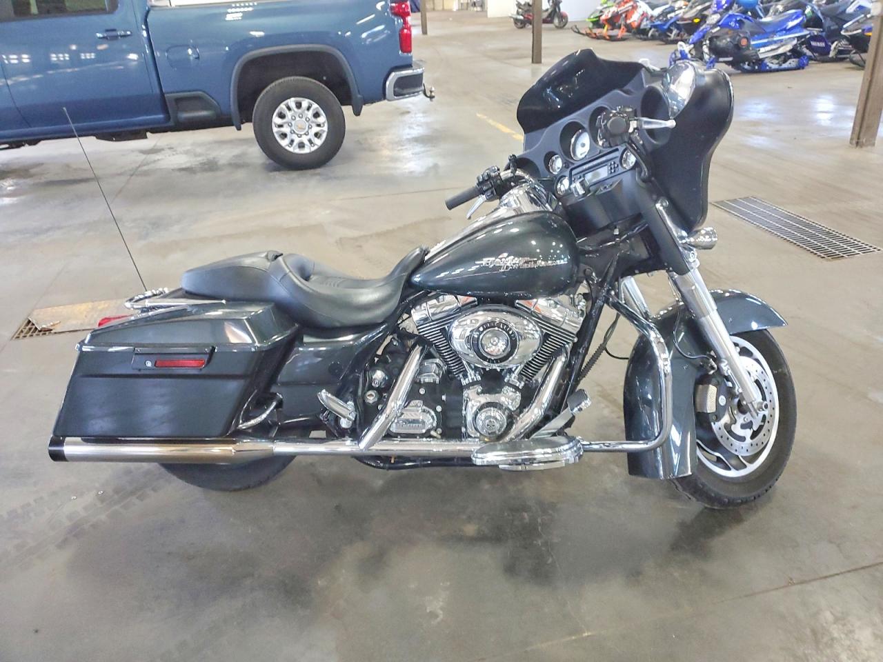 Salvage Harley-Davidson Fl Image