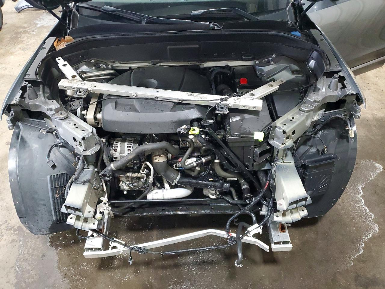 Volvo XC90 T5